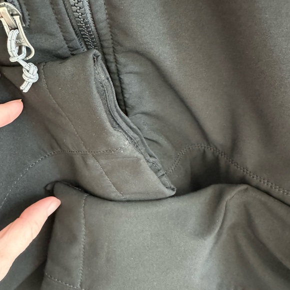 Eddie Bauer black fleece lined softshell jacket Men’s Large like new - Picture 6 of 10